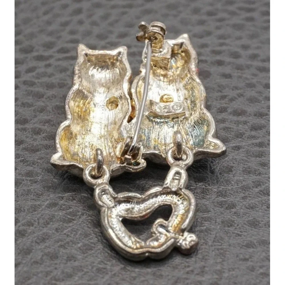 Vintage Cat Brooch Holly Christmas Holiday Pin Rhinestone Enamel Silver Tone